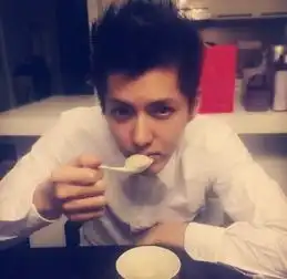  专访吴亦凡青春期就是郭敬明书迷特喜欢虐文