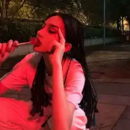 红色系列男生头像好运