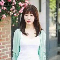  齐刘海中长发女生头像微信头像图片大全