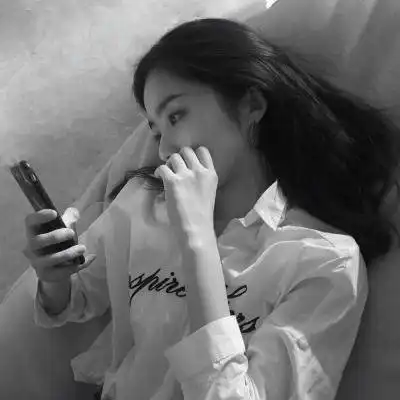 黑白女头像高冷黑白孤傲高冷御姐头像 黑白女头像高冷黑白孤傲高冷御姐头像
