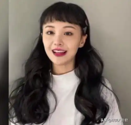  长得美就能为所欲为郑爽剪超短齐刘海,却成真人版小丸子