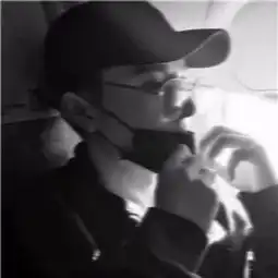  黑色系戴帽子男头
