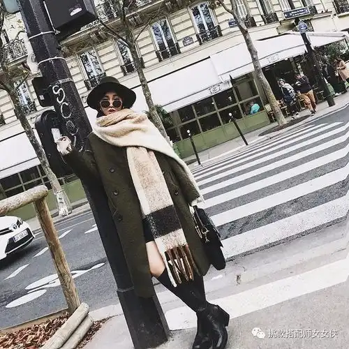 你的秋冬红唇look配绿色系毛呢外套, 你的秋冬红唇look配绿色系毛呢外套,