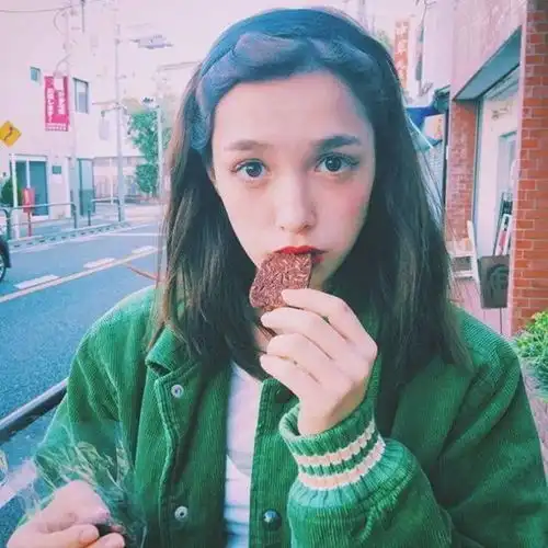 可爱系头像女生真人可保