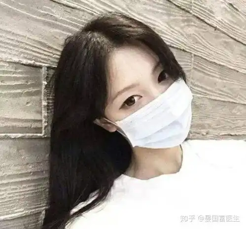  戴口罩会把鼻子压垮吗