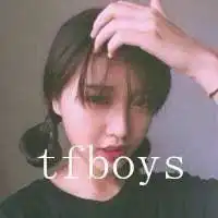 女生动漫禁欲系头像王源
