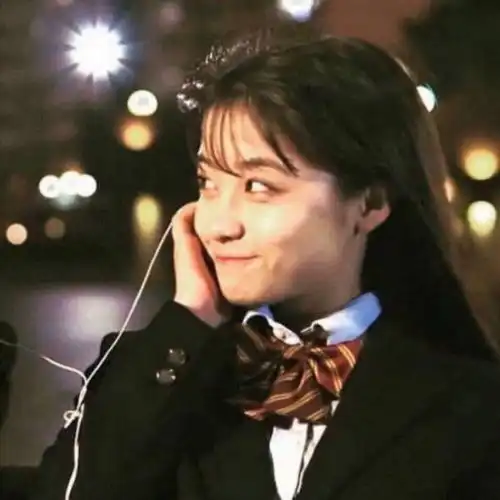 猫系女友的头像可爱男友