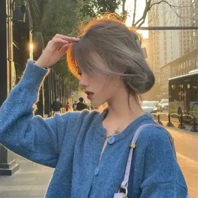  将浪漫公之于众的文艺官宣文案