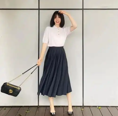 针织衫搭配这4种半裙,温柔又气质 针织衫搭配这4种半裙,温柔又气质