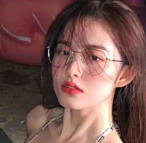 女头像真人治愈系干净