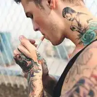  很有韵味的男生精品头像