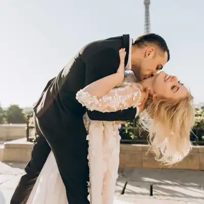  婚纱情侣头像欧美婚纱照一男一女