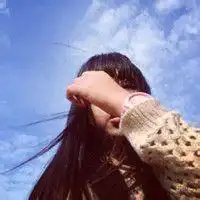仰望天空女生头像清新治愈系女生扣扣头像 仰望天空女生头像清新治愈系女生扣扣头像