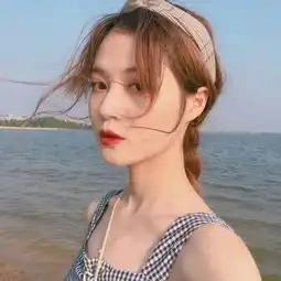 高冷御姐头像霸气露锁骨 高冷御姐头像霸气露锁骨