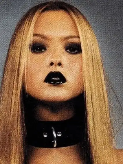 美人计新晋头像大户永远的千禧辣妹戴文青木 美人计新晋头像大户永远的千禧辣妹戴文青木