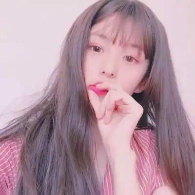 甜美系女头像侧脸发型