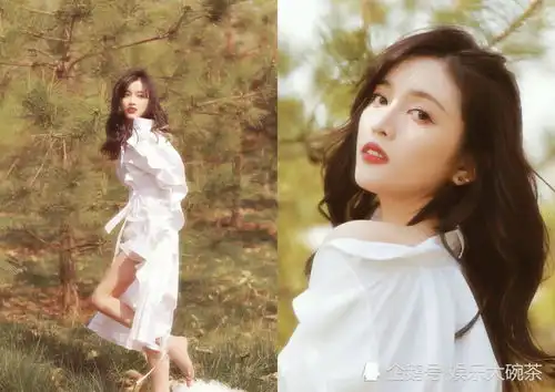  吴宣仪晒唯美写真,身穿一袭白裙宛如降落凡间的仙女,浪漫又梦幻