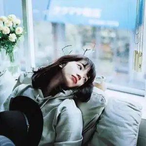 祭奠逝去的爱,残存的情治愈系女生头像 祭奠逝去的爱,残存的情治愈系女生头像