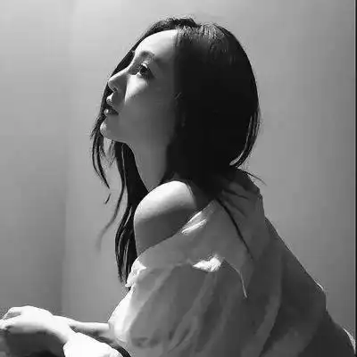 头像女霸气黑色系女生宁
