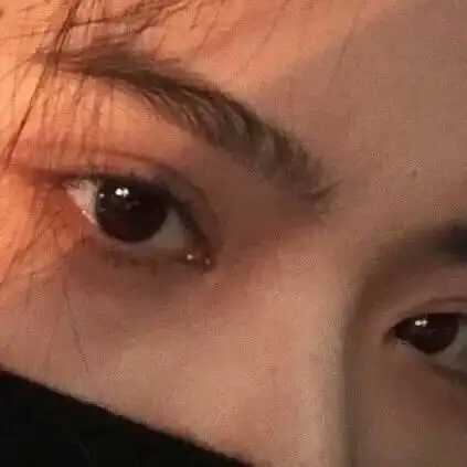  超可局部女生头像又纯又欲