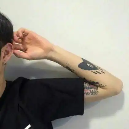  纹身霸气头像男,纹身的男生人不一定是坏的