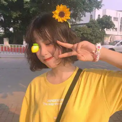 80年代复古港风侧颜美女头像 80年代复古港风侧颜美女头像