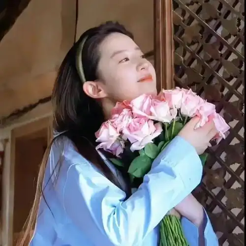 头像女花系图片真人可爱