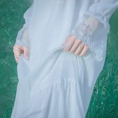  小清新部位女头森系,穿白纱裙的仙女