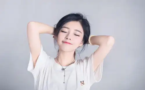  治愈系美女性感写真,夏日治愈吊带,点击图片链接获取fuli内容肖像