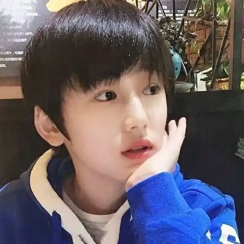  宋亚轩小时候巨可爱头像