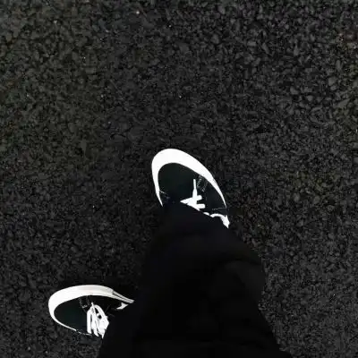  千鹤部位壁纸丧系长安尽头无微信头像我要个性网