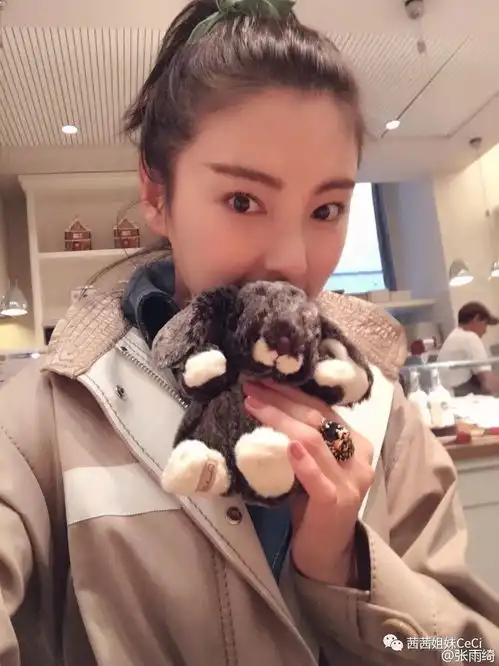 文末有福利眼馋杨幂戚薇的美甲,不如周末我们约出来一起做指甲 文末有福利眼馋杨幂戚薇的美甲,不如周末我们约出来一起做指甲