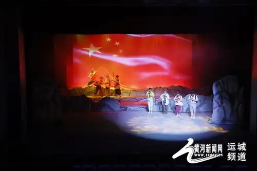  红色主题儿童剧先锋少年一堂别具一格的党课