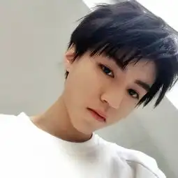 温柔系头像动漫王俊凯