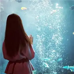 清新治愈系头像动漫女背