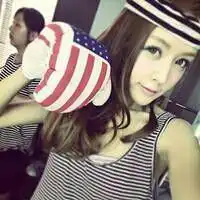  抢眼的摩登女生头像长大了我们就不再是纯粹的人
