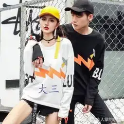  从大一到大四,情侣装的变化,网友能坚持结婚,算我输