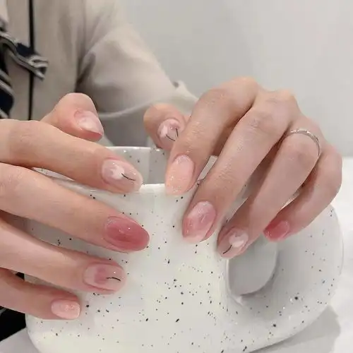 最适合秋冬的美甲配色 最适合秋冬的美甲配色