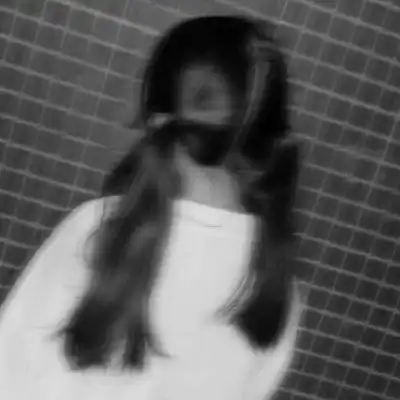  很丧的女头像真人黑白堕落暗黑系女生头像