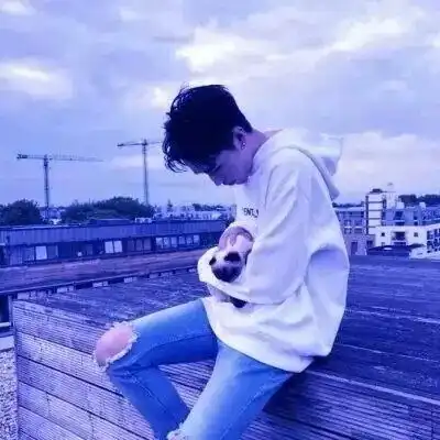 暖色系微信头像男生蓝色