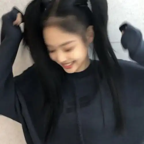  两任男友都是自己的偶像,作为猫系女孩代表,谁能抵挡她的魅力