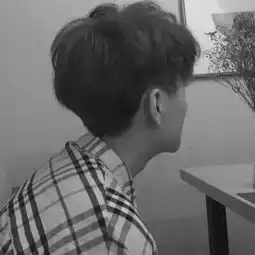黑色系头像男生高冷头像