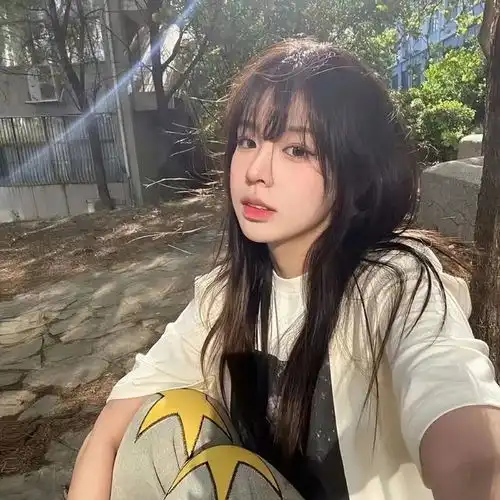 百看不厌的ins头像 百看不厌的ins头像