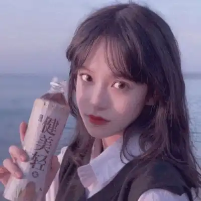  女头月色尤其温柔,人间皆是浪漫