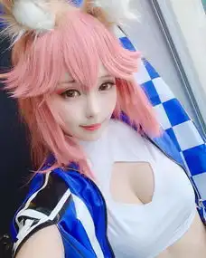  国外美少女cosfgo玉藻前小狐狸甜美又不失妩媚