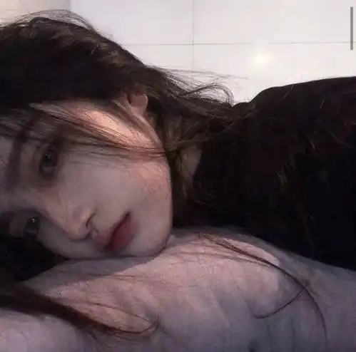  有点小情绪的文案