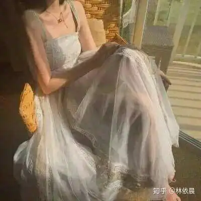  有什么好看的裙摆部位头像