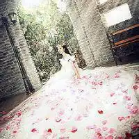 闺蜜婚纱头像一左一右 闺蜜婚纱头像一左一右