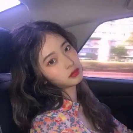  时尚精美精致女头好看御姐头像高冷气质头像图片
