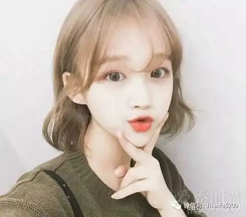  学这款妆容与造型让你立刻脱颖而出